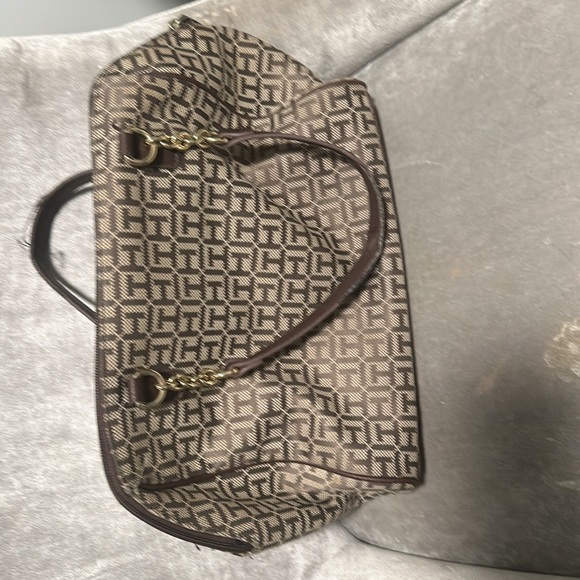 Use handbag some wear but no tear - Picture 3 of 3